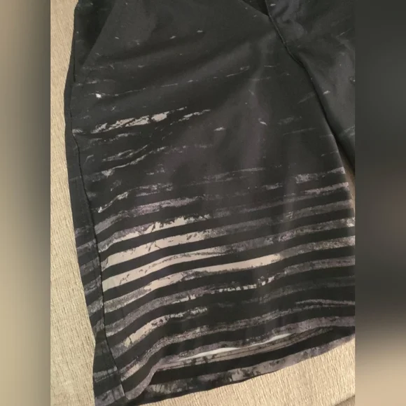 Boys Boardshorts - Picture 2 of 4